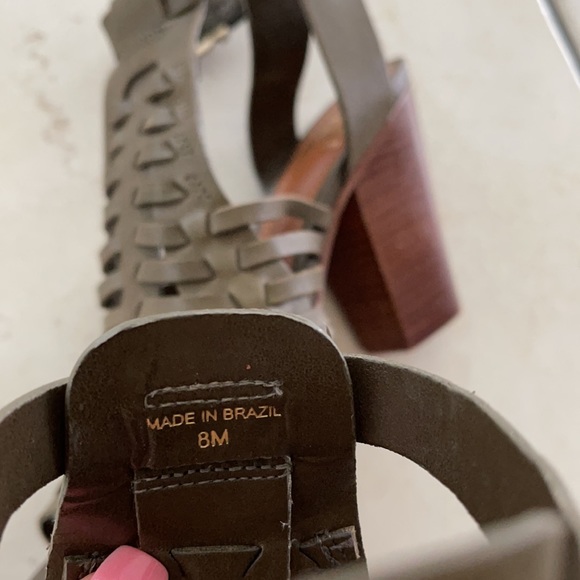 Gianni Bini Caged Heel Heart Braker Olive Green 8 - Picture 8 of 11